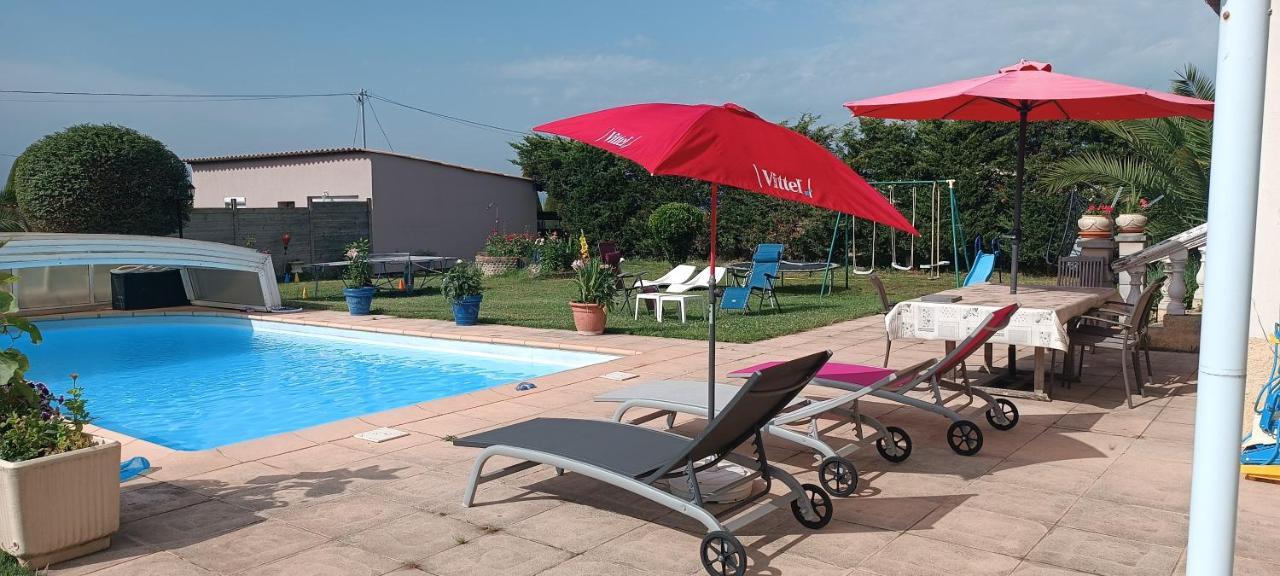 Anneyron Charmante Maison Avec Piscine מראה חיצוני תמונה